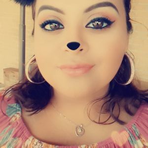 Meet your Posher, Juana